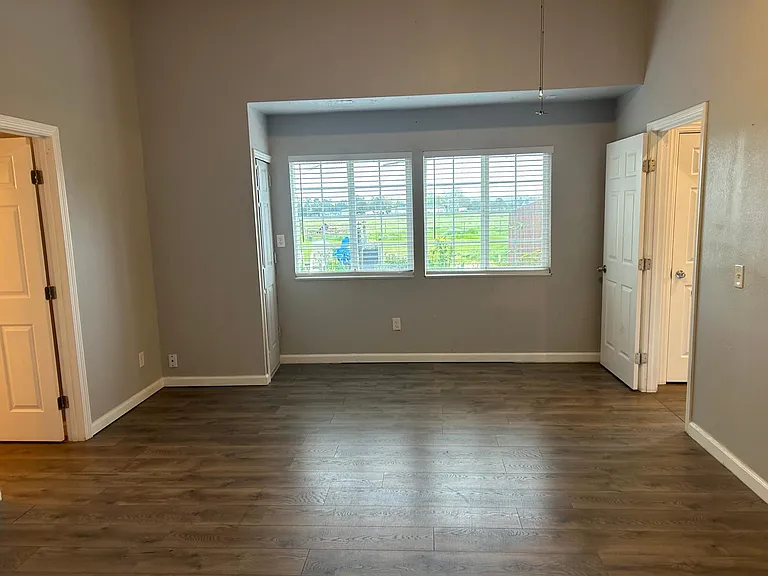 7330 Meadowlark Ln — Photo 6