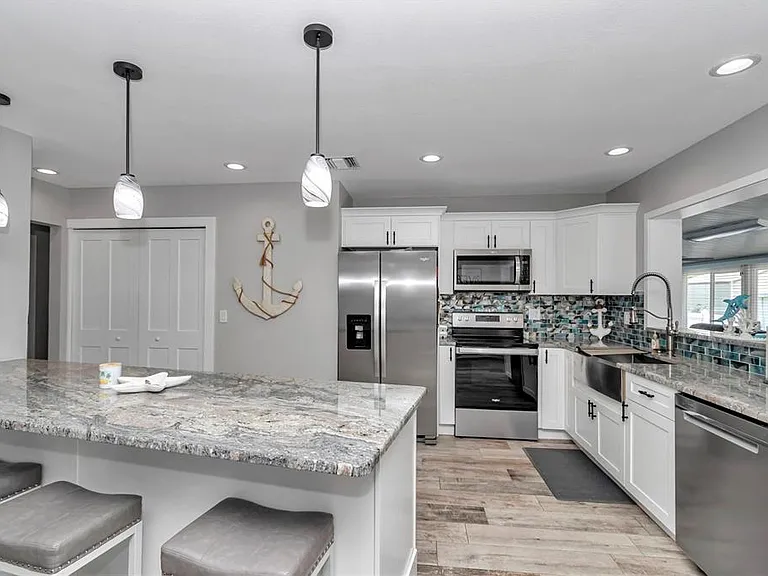1409 SE 4th Ave — Photo 15