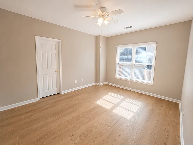 2951 Nestle Creek Dr — Photo 20