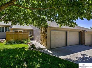 912 S 153rd Ct, Omaha, NE 68154