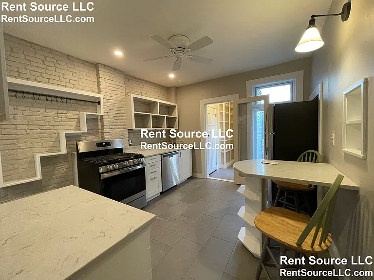 34 Wyatt St — Photo 18