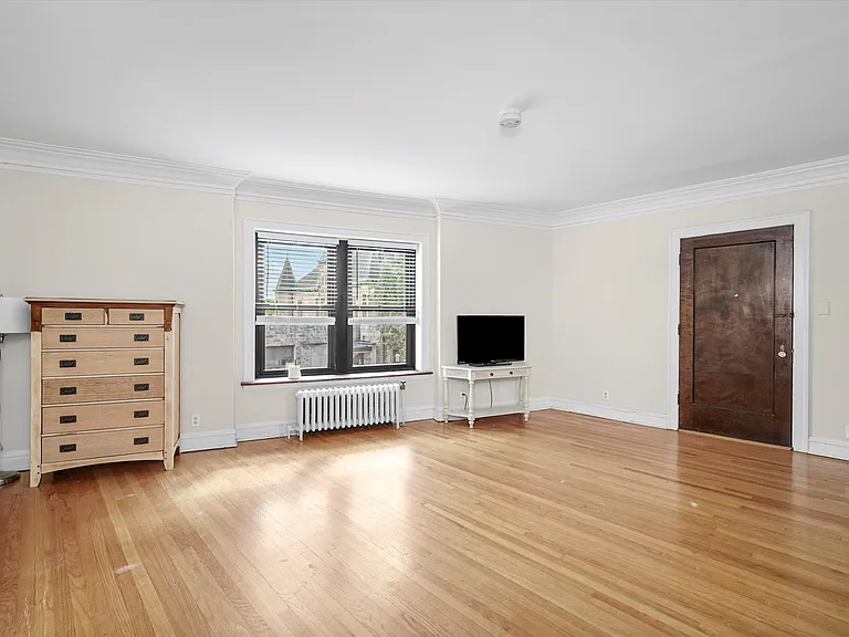 30 Lawton Rd #3 — Photo 3