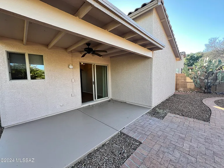 8820 N Mesquite Bluffs Pl — Photo 18