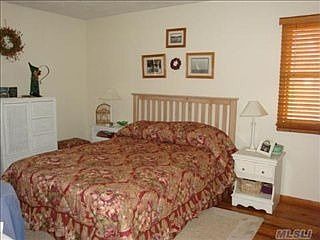 4th image of 495 Dolphin Dr