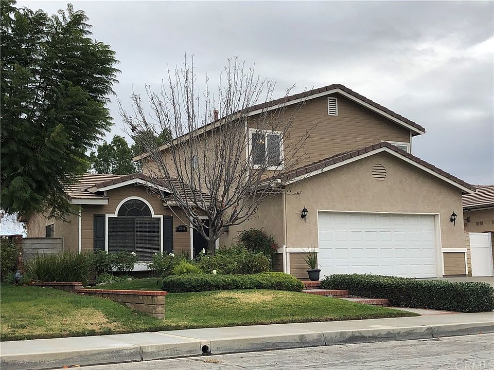 1st image of 27656 Buckskin Dr