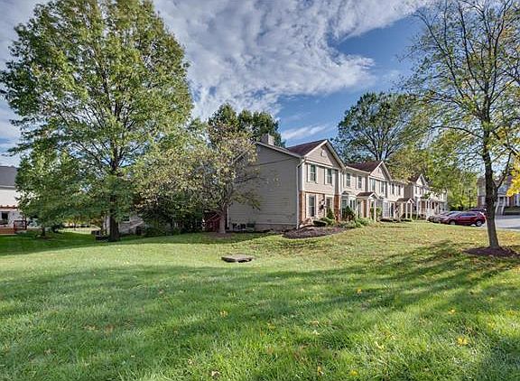 3rd image of 1014 Mersey Bend Dr