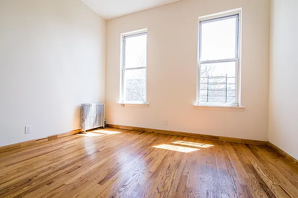 Rented by Nooklyn NYC LLC | media 6