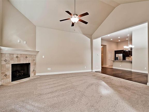 4th image of 2356-2 W Pinehills Dr