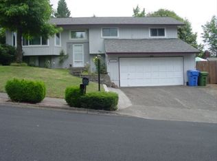 17250 New Cir, Sandy, OR 97055