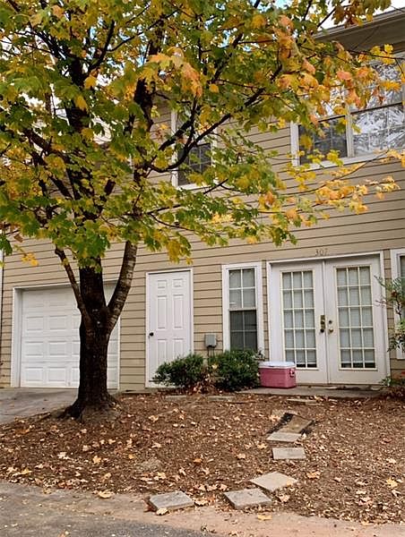 2nd image of 1731 Pryor Rd SW Unit 307