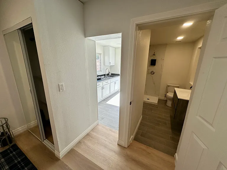 3030 Plaza St #B — Photo 30