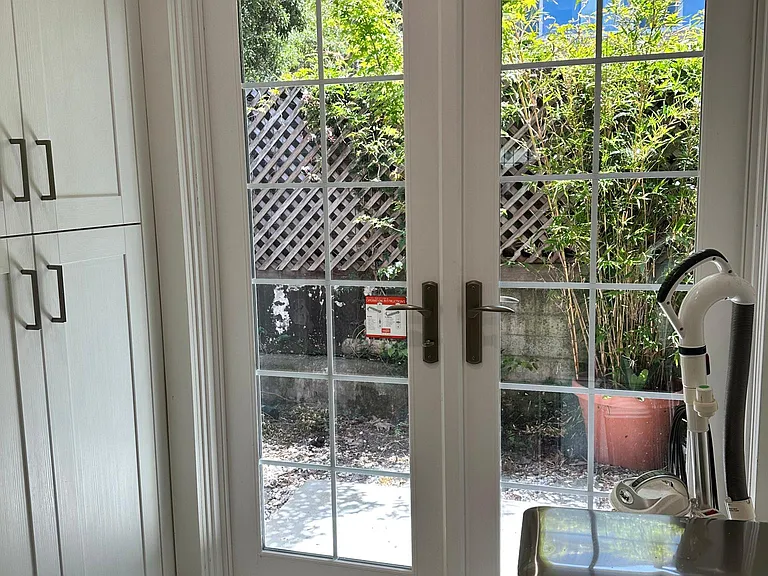 Piedmont Ave — Photo 10