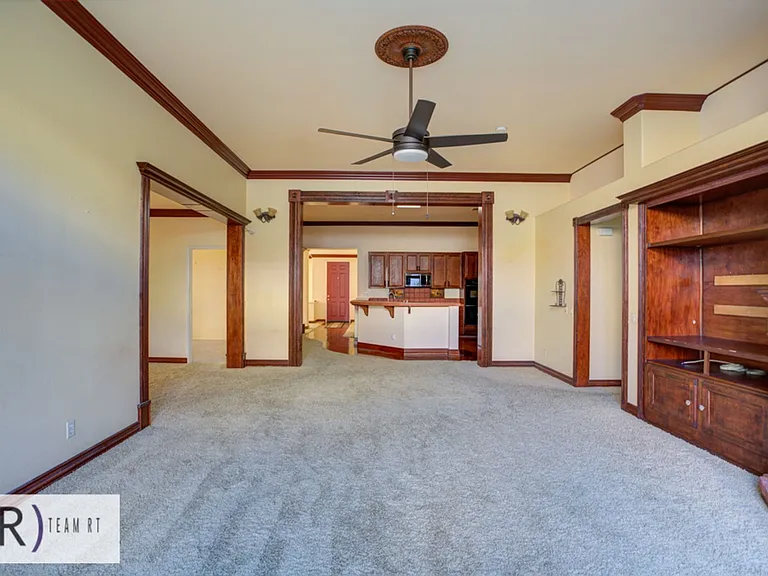 13724 Beaconsfield Ln — Photo 17