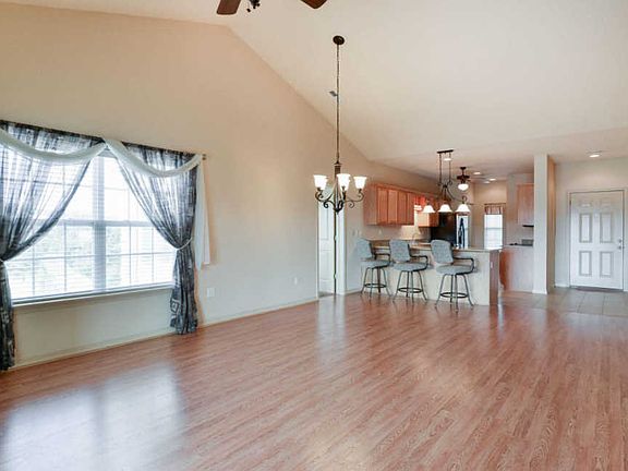 3rd image of 310 S Wildwood Dr #8