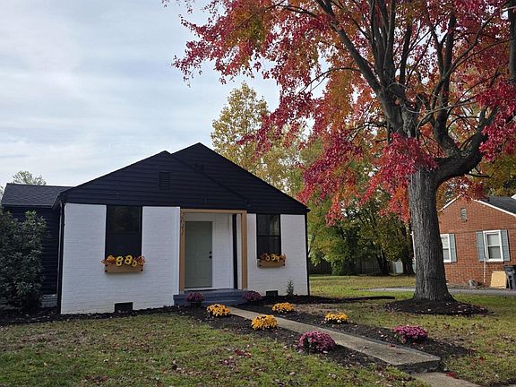 2nd image of 2041 Sherwood Rd