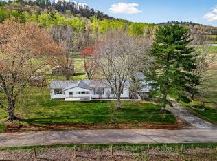 300 Earl Price Rd, Sparta, TN 38583