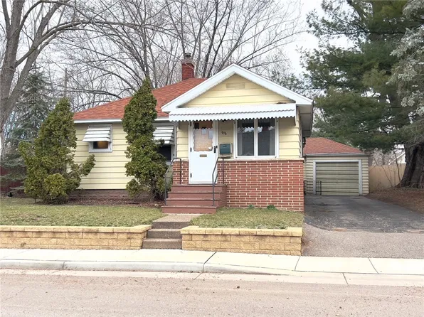 916 James Street, Eau Claire, WI 54701