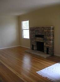 2nd image of 126 Scenic St