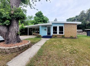 1011 Marcia St SW, Wyoming, MI 49509