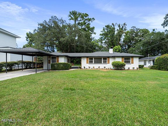 3rd image of 4421 IROQUOIS Avenue