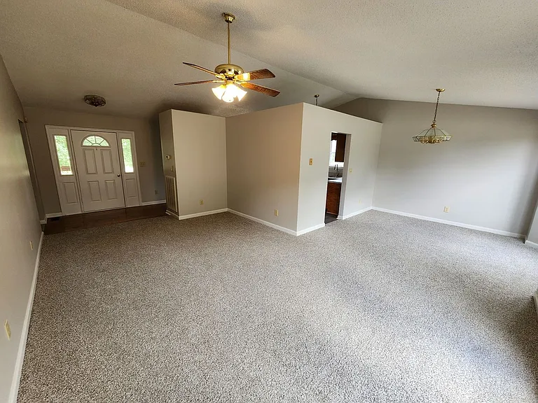 1653 Bear Creek Pike — Photo 8