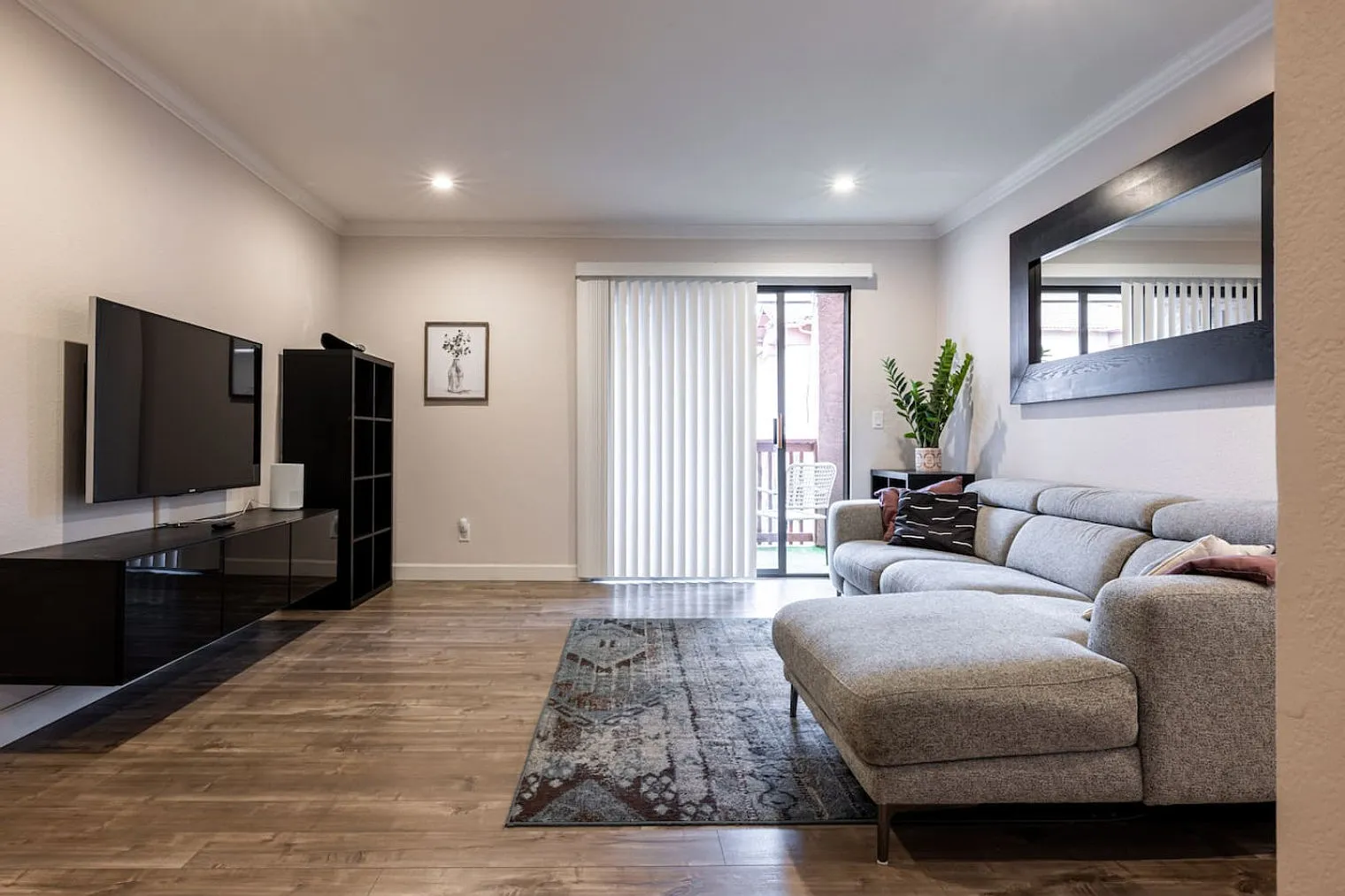 1 bed, 1.0 bath, $3,979 — Photo 1