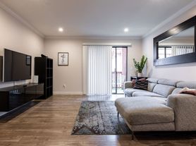 12067 Alta Carmel Ct