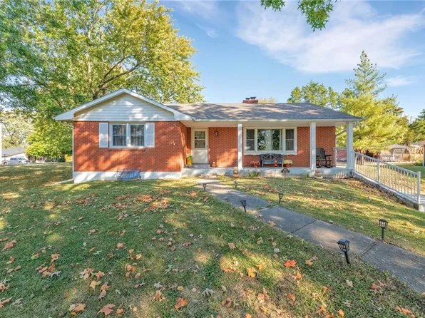 1207 W Main St, Maysville, MO 64469