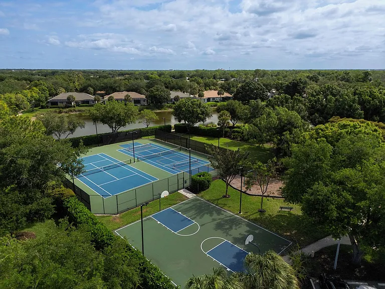 6772 Southern Oak Ct — Photo 30