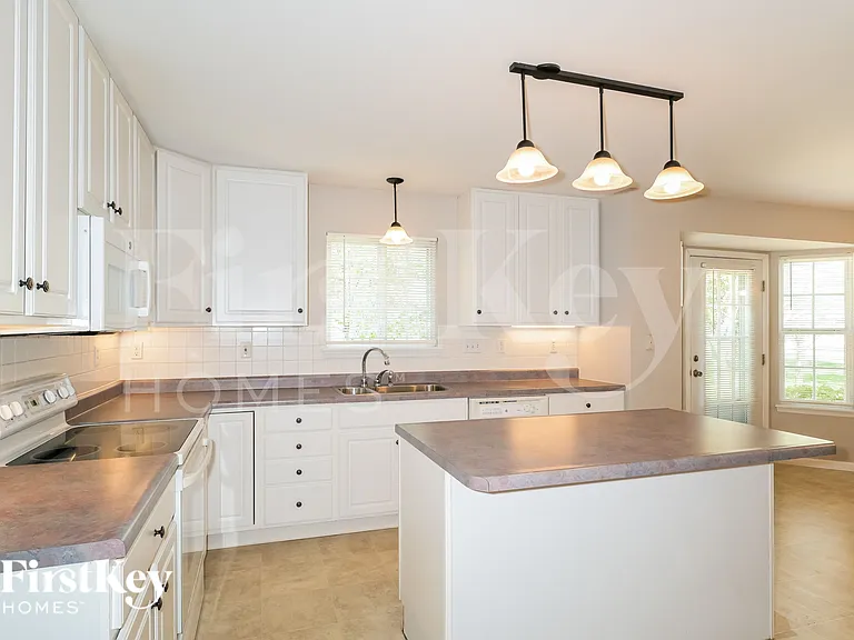 259 Hickory Wood Dr — Photo 6