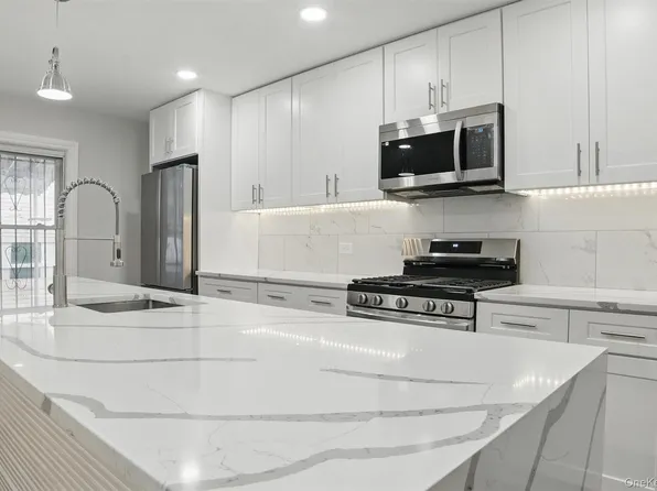 4069 Grace Avenue, Bronx, NY 10466