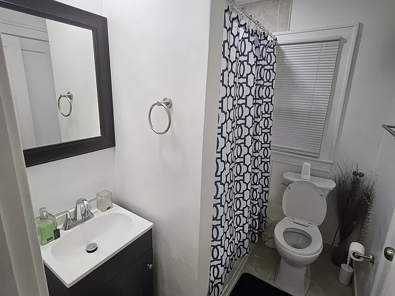 2633 Grand Ave — Photo 9