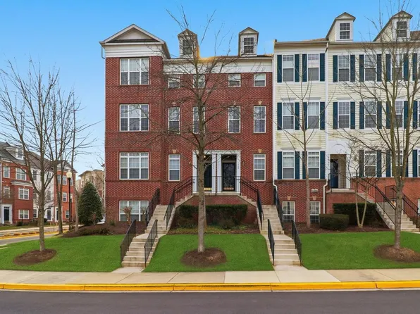 5569 Lanier Ave #379, Suitland, MD 20746