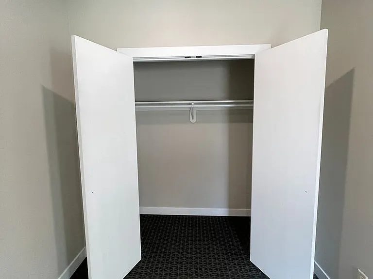 133 S Prairie Ave — Photo 12