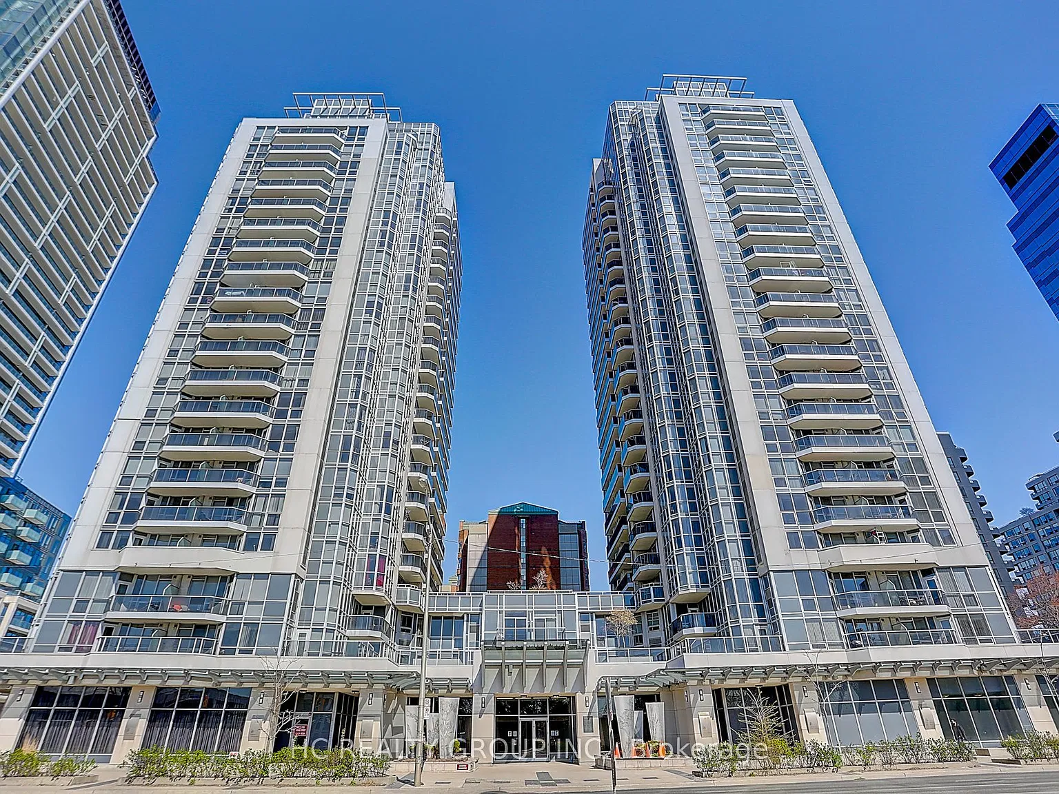 2 bed, $2,700 — Photo 1