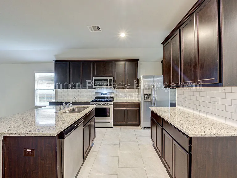 8002 Carillon Way — Photo 9
