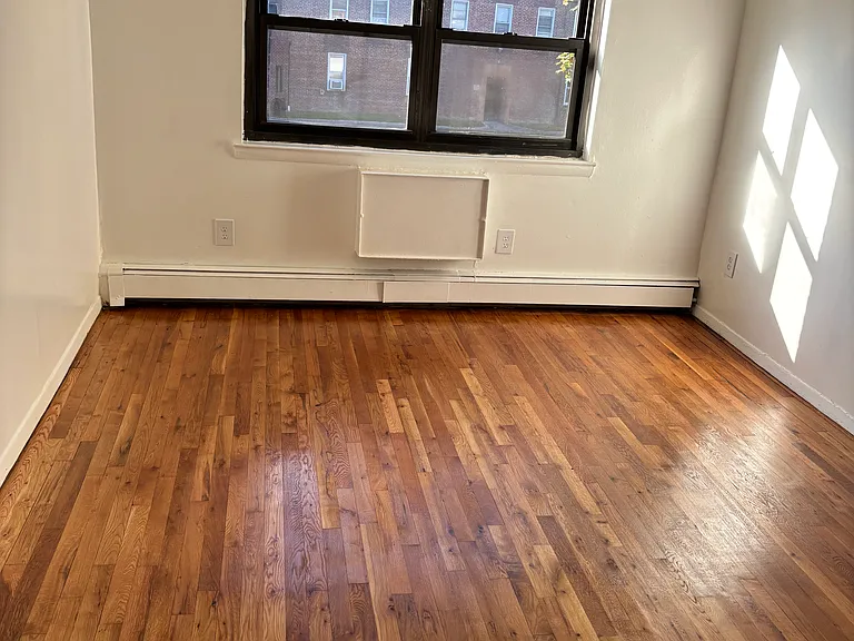 260 Centre Avenue — Photo 4