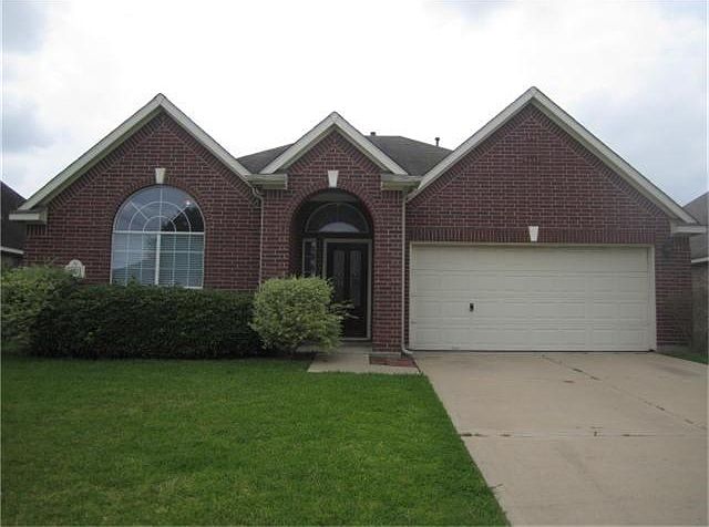 1st image of 4011 Meadow Lilly Ln