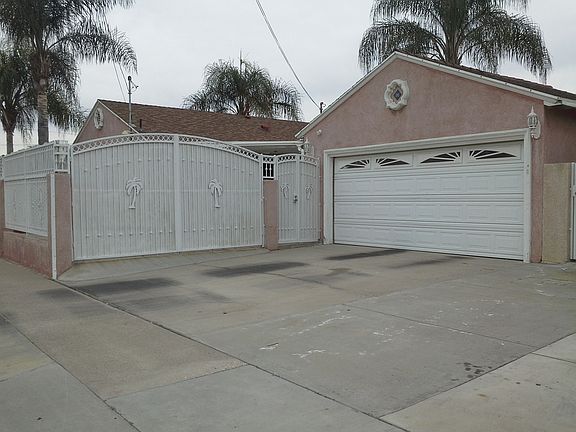 Garage- 2nd Entrance