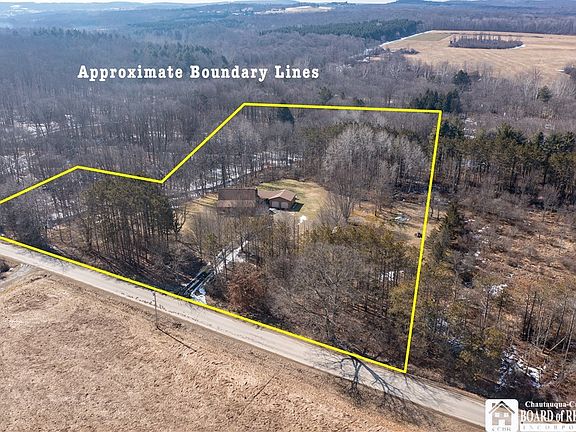 3rd image of 131 Sturdevant Rd