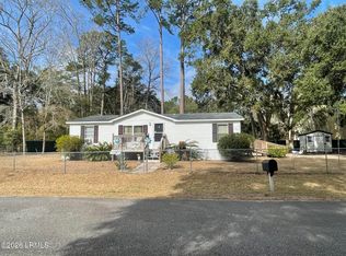4 Adams Way, Beaufort, SC 29906
