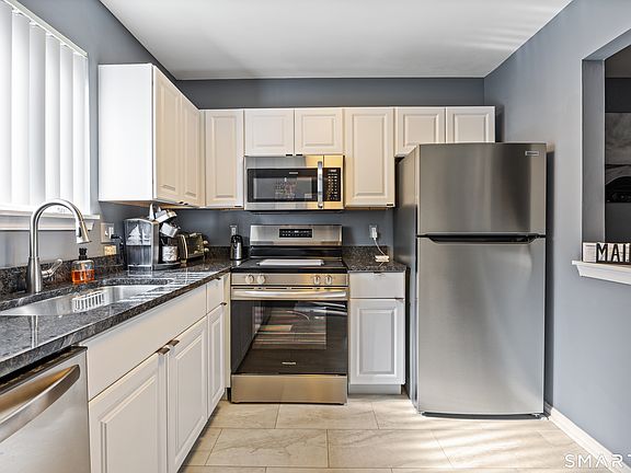 3rd image of 535 Woodward Avenue #B