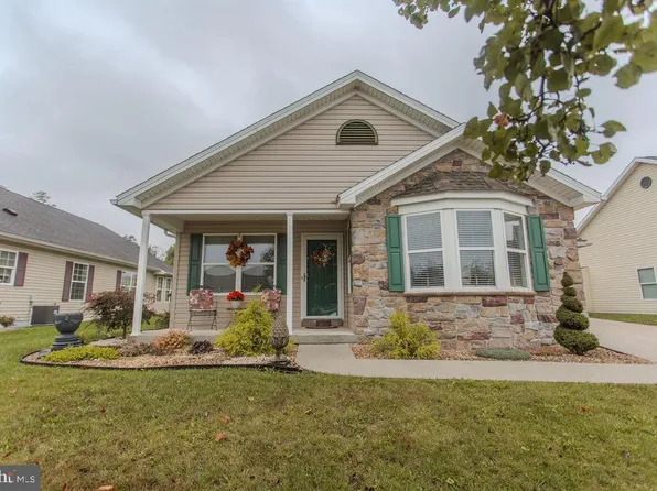 39 Colonial Ct, Shippensburg, PA 17257