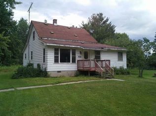 3346 Calhoun Rd, Beaverton, MI 48612