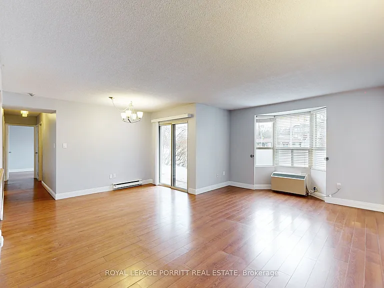 3835 Lake Shore Blvd W #104 — Photo 7