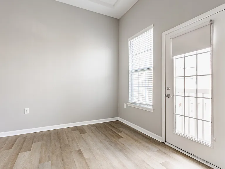 1411 Fairfax Manor Dr — Photo 16