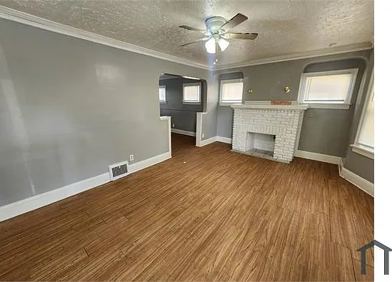 1506 Larchmont Rd — Photo 15