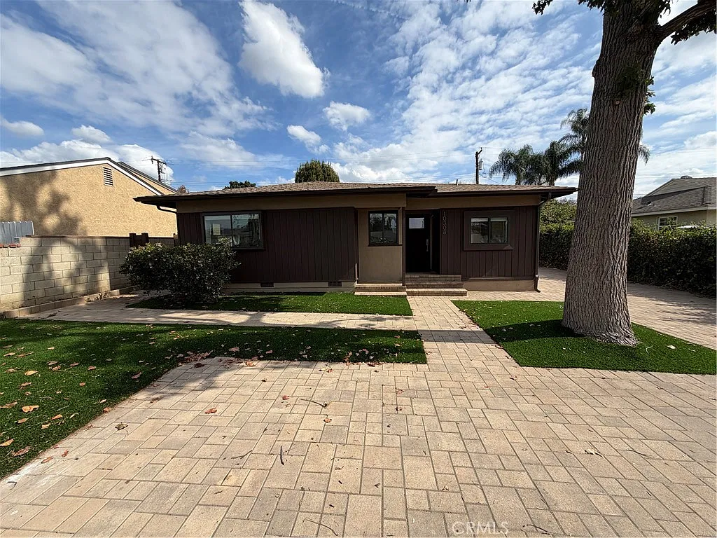 3 bed, 1420 sqft, $4,000 — Photo 2
