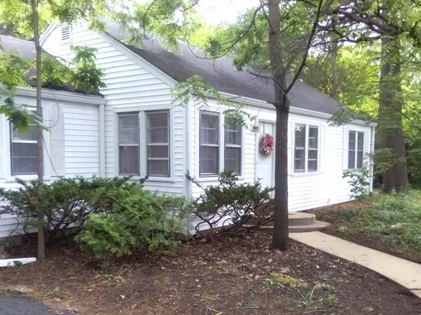 1805 Gilbert Ave, Downers Grove, IL 60515