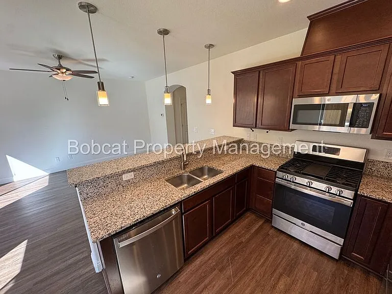 1226 Saltern Dr — Photo 9